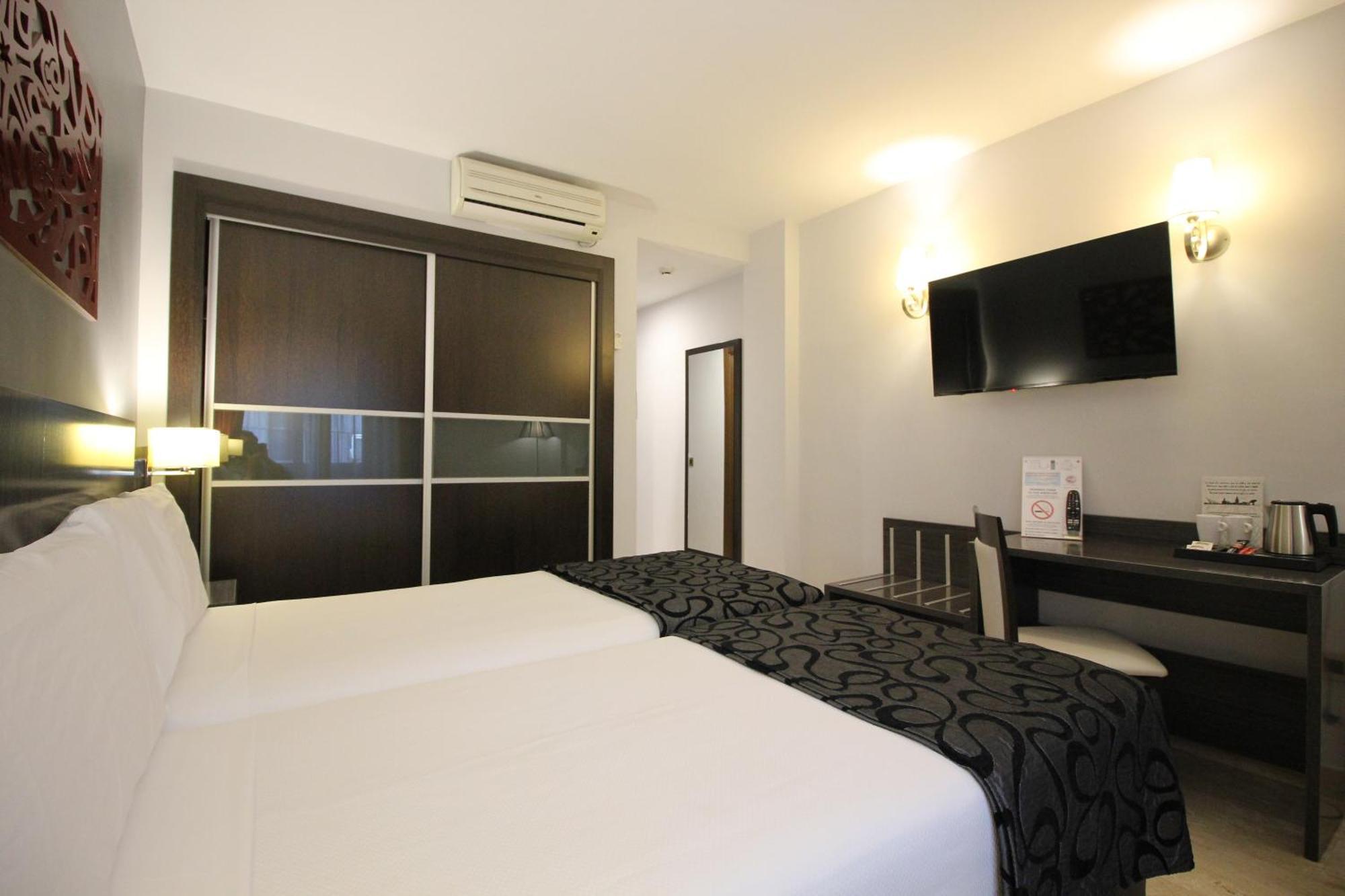 Hotel Venecia Seville Ngoại thất bức ảnh