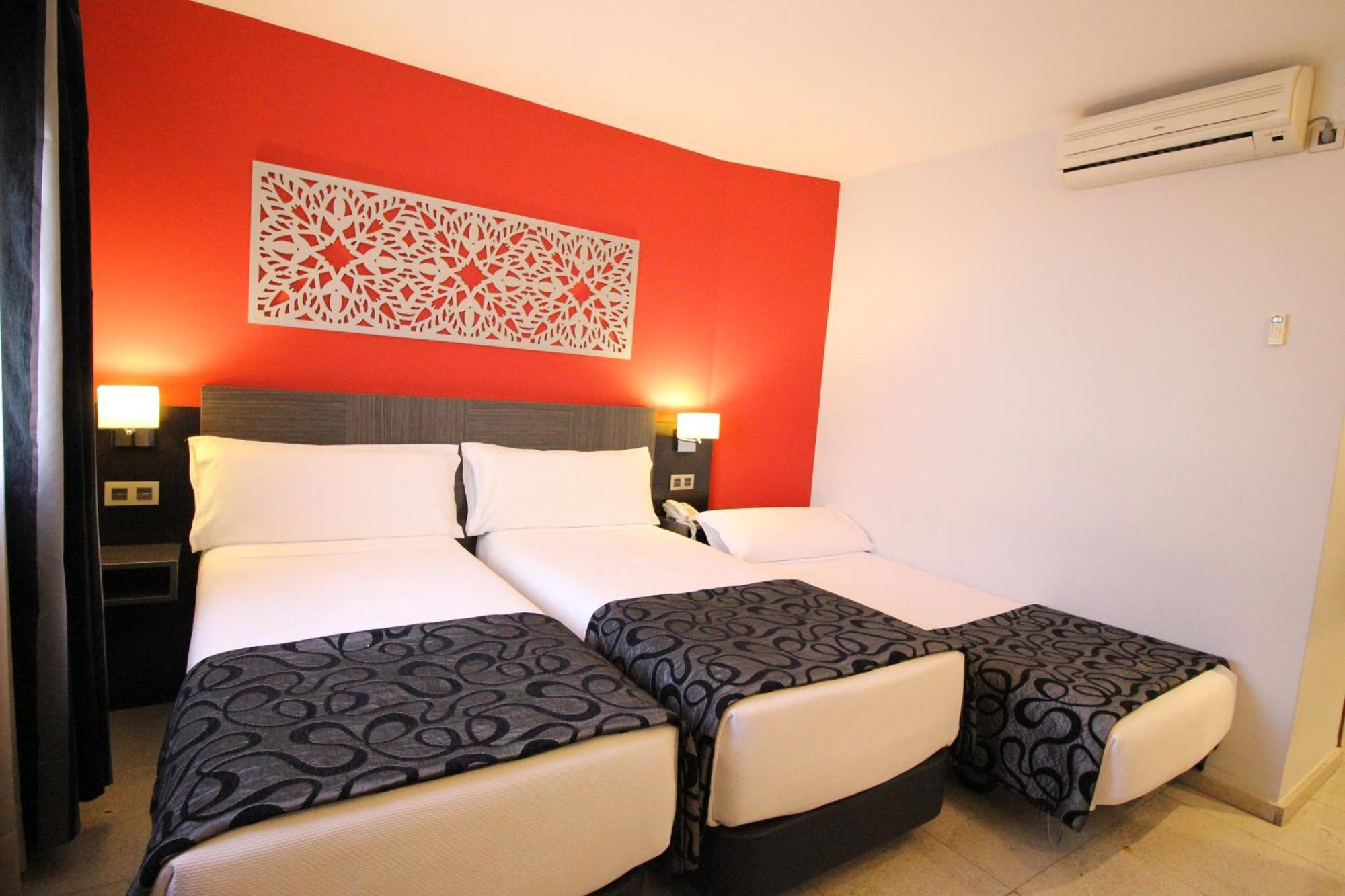 Hotel Venecia Seville Ngoại thất bức ảnh
