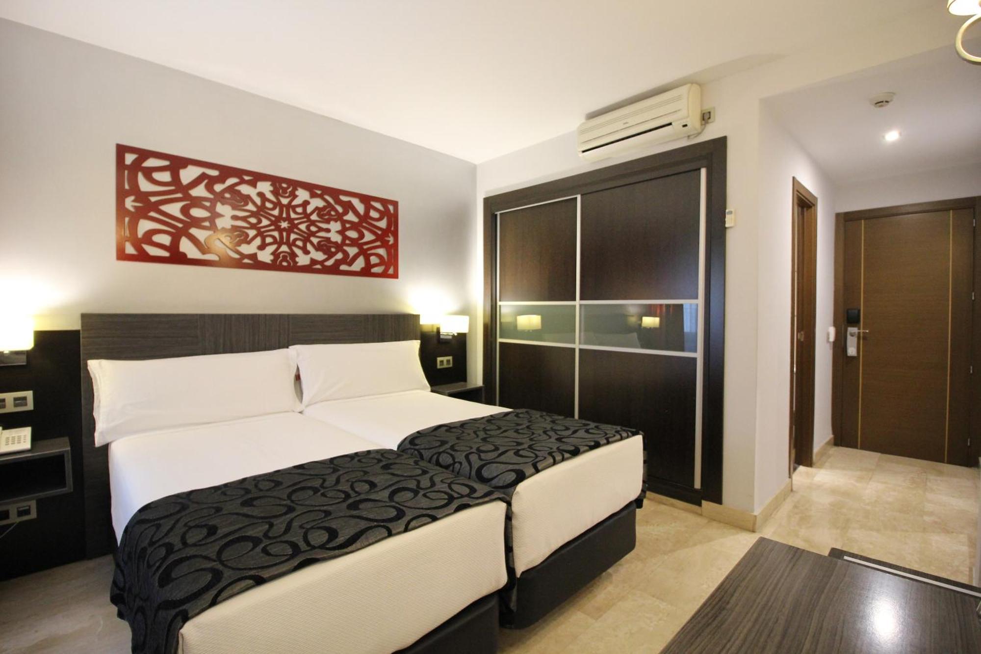 Hotel Venecia Seville Ngoại thất bức ảnh